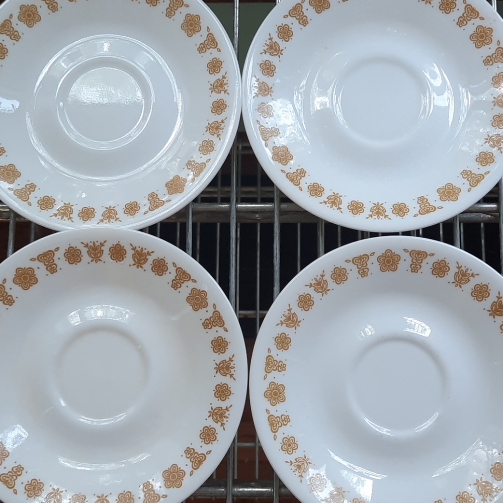 4 pc. Corelle saucers